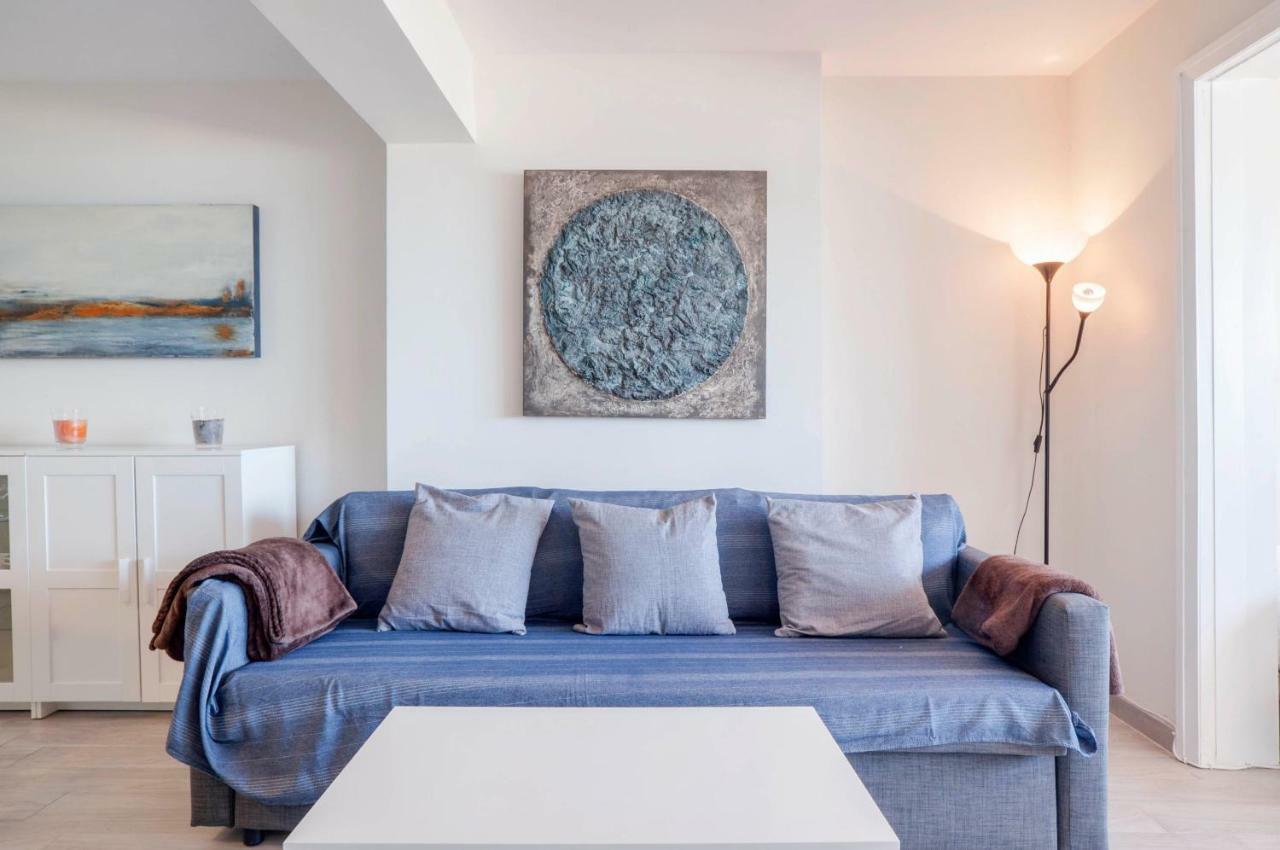 Eden Roc Beachfront Apartments 马尔韦利亚 外观 照片